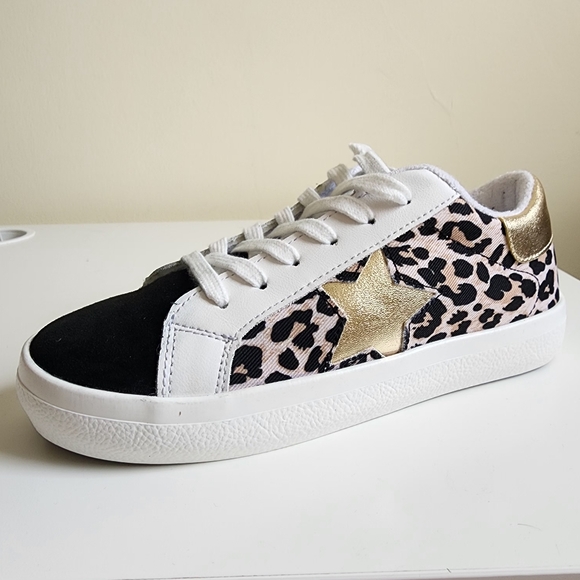 Steve Madden Women's Starling Sneaker - Picture 7 of 10